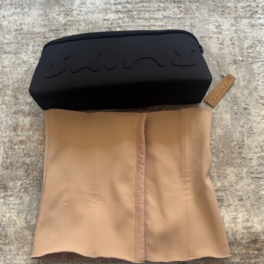 SKIMS Waist Trainer